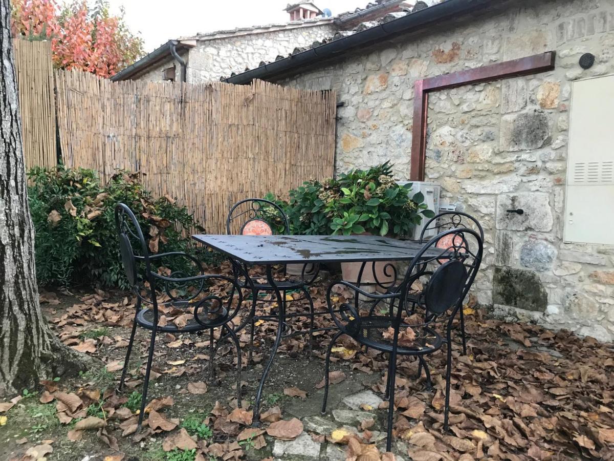 Вилла La Casina Acquaviva  Экстерьер фото